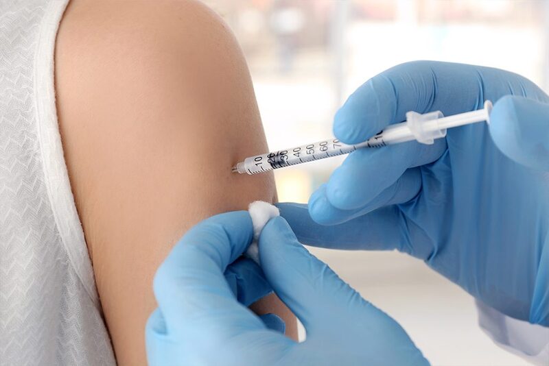 tiêm thuốc corticoid điều trị sẹo lồi